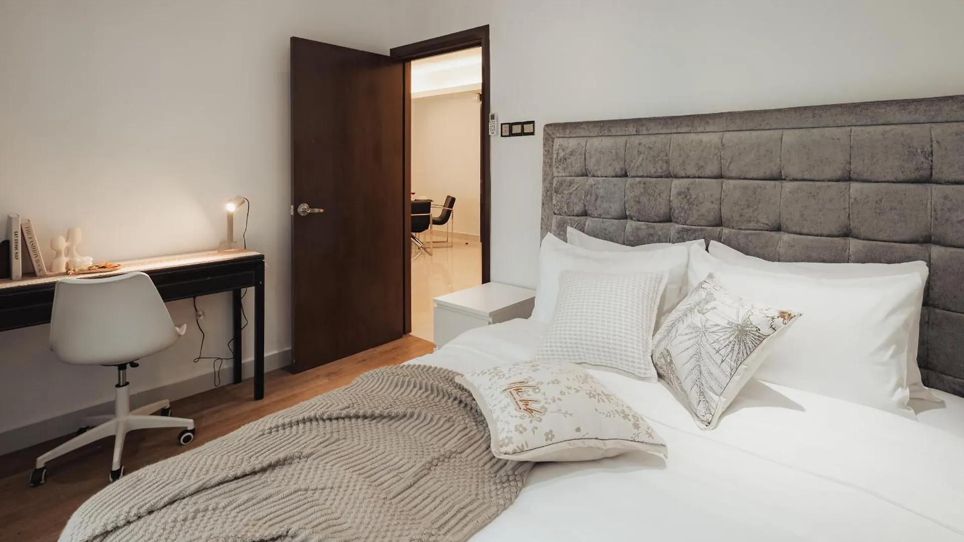 Suites&Residences @ Regalia by PLC Kuala Lumpur Apartamento