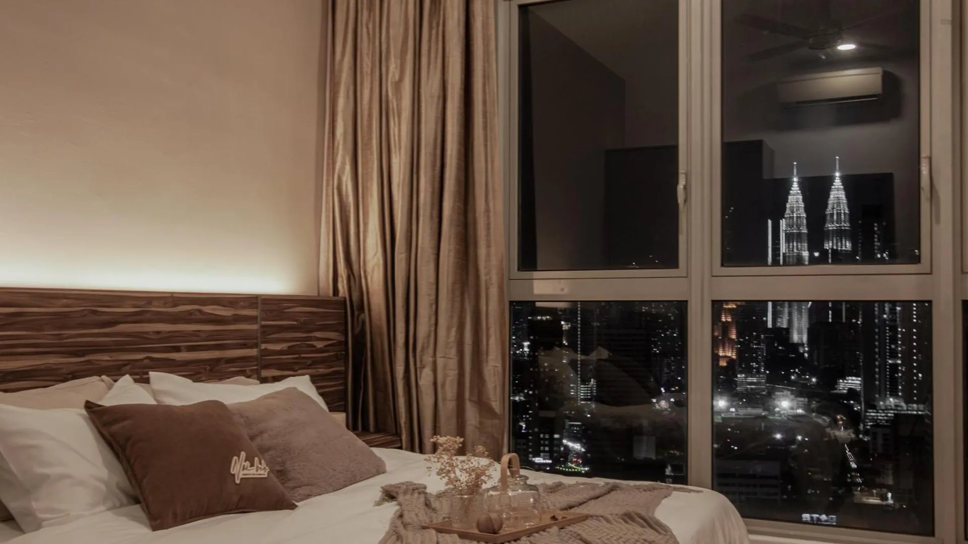 Suites & Residences @ Regalia By Plc Kuala Lumpur 0*,